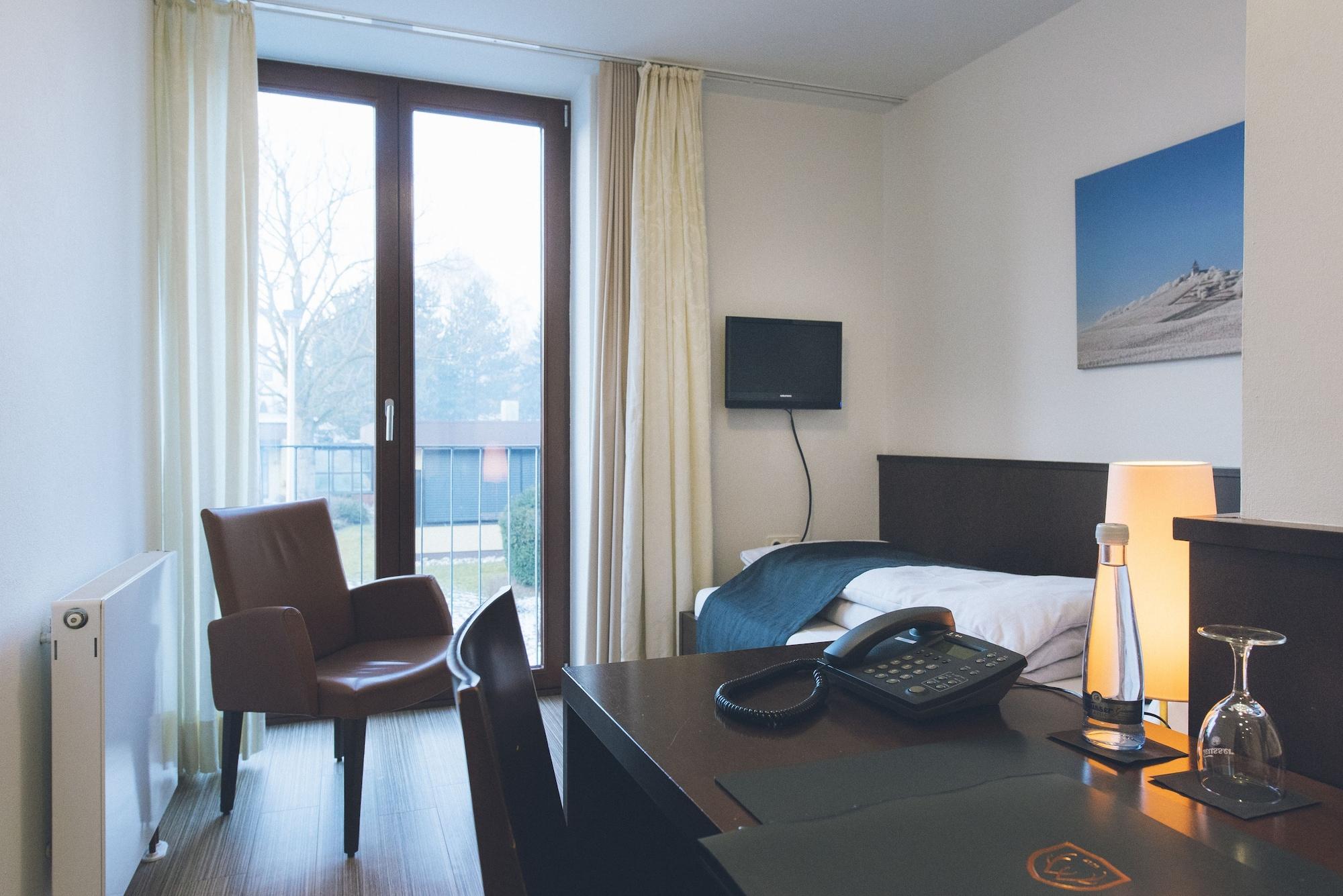 Das Wildeck Hotel & Restaurant Abstatt ภายนอก รูปภาพ