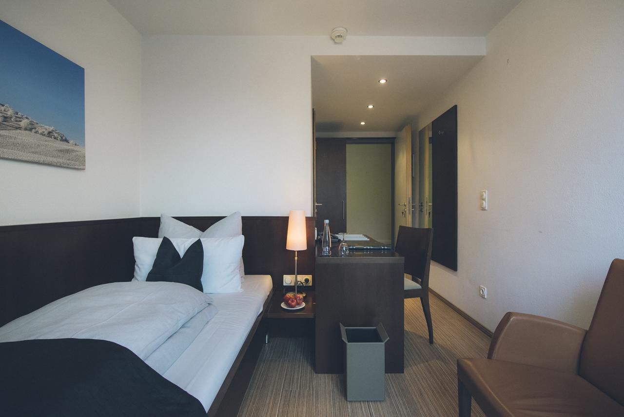 Das Wildeck Hotel & Restaurant Abstatt ภายนอก รูปภาพ