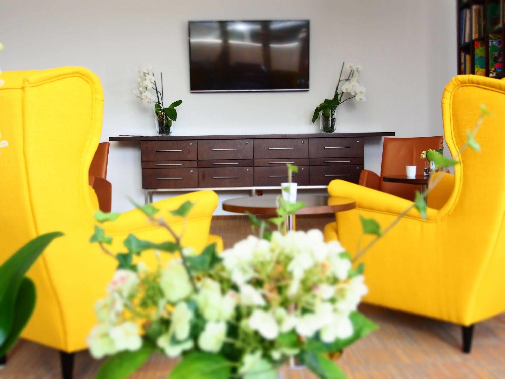 Das Wildeck Hotel & Restaurant Abstatt ภายนอก รูปภาพ