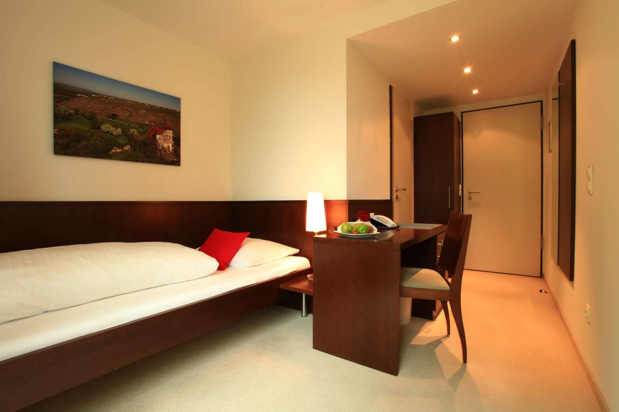 Das Wildeck Hotel & Restaurant Abstatt ภายนอก รูปภาพ