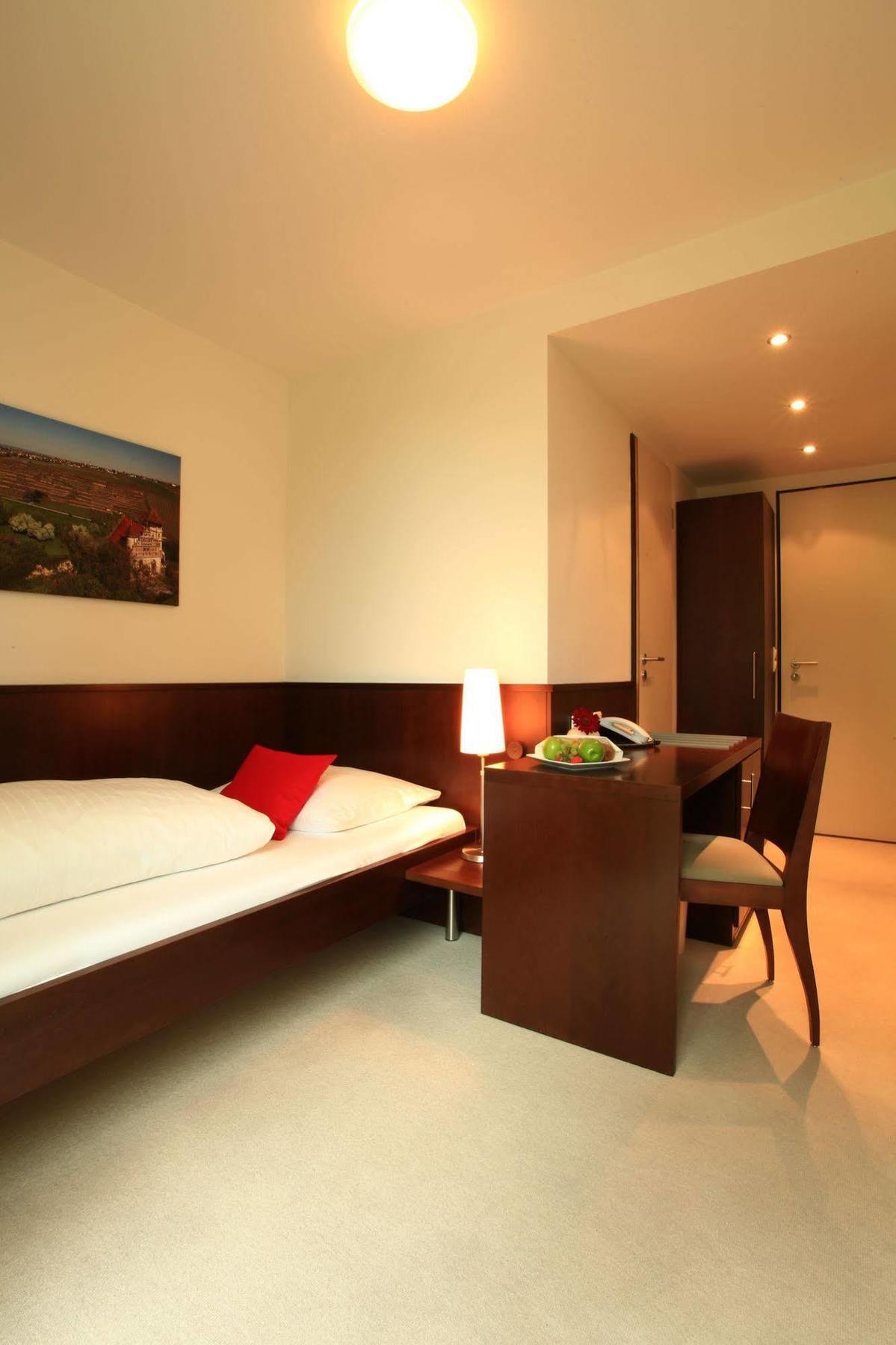 Das Wildeck Hotel & Restaurant Abstatt ภายนอก รูปภาพ